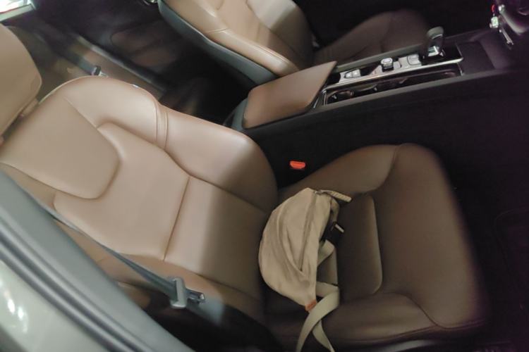 Used Volvo XC60 2022 B5 4x4 Zhiyi Luxury Edition Right Front Seat