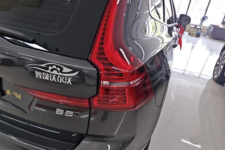 Used Volvo XC60 2022 B5 4x4 Smart Luxury Edition Right Rear Taillight