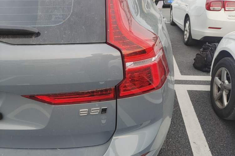Used Volvo XC60 2022 B5 4x4 Smart & Advanced Sport Edition Right Rear Taillight