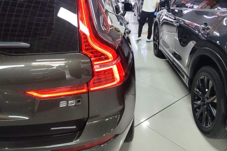 Used Volvo XC60 2022 B5 4x4 Smart Luxury Edition Right Rear Taillight