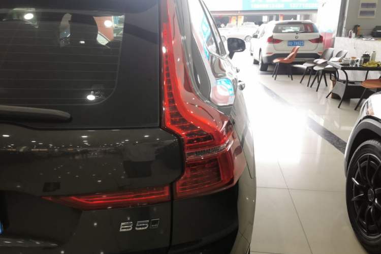 Used Volvo XC60 2022 B5 4x4 Smart Luxury Edition Right Rear Taillight