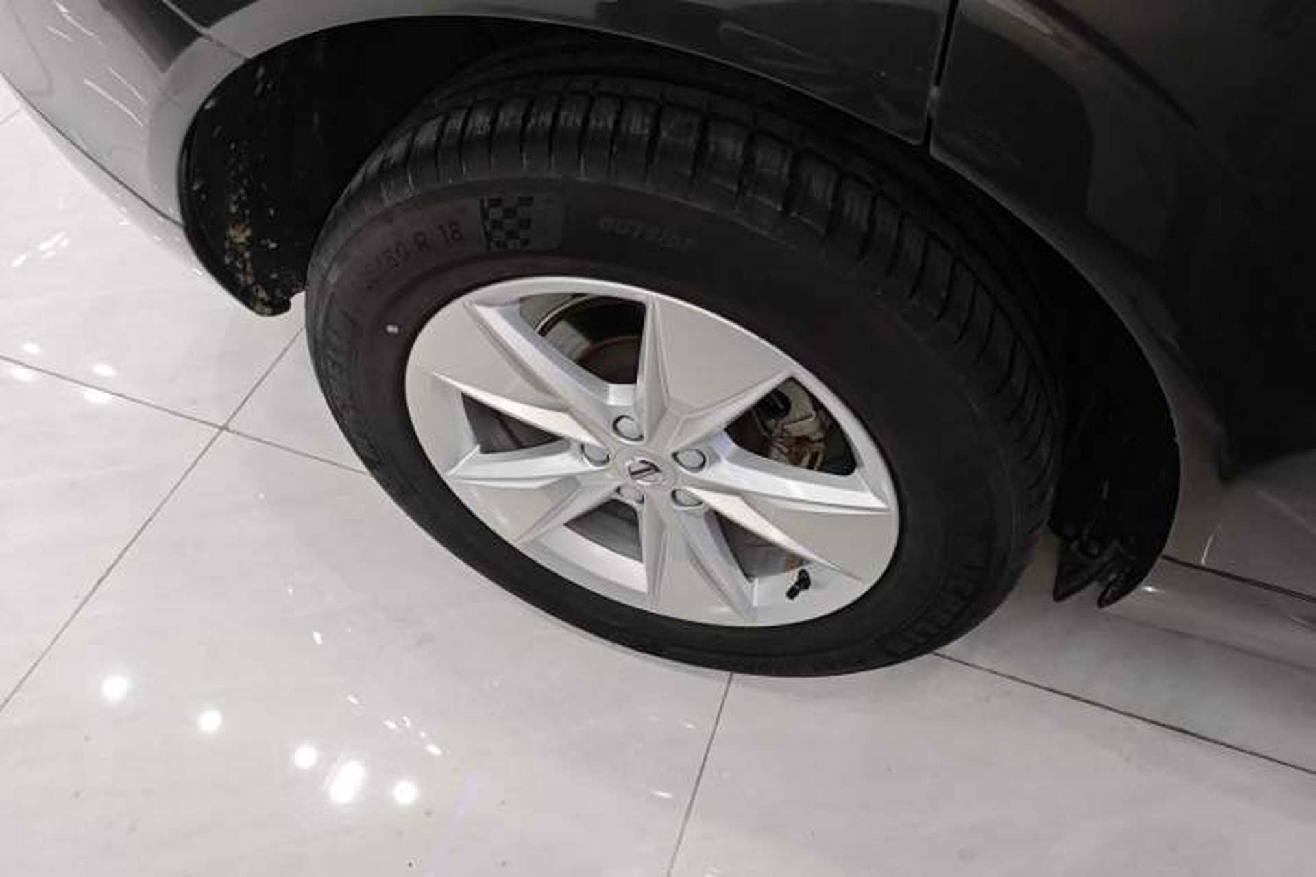 Used Volvo XC60 2022 B5 4x4 Zhiyi Luxury Edition Right Rear Wheel Hub
