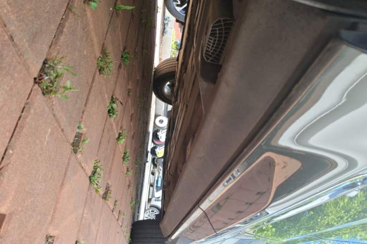 Used Volvo XC60 2022 B5 4x4 Zhiyi Luxury Edition Right Side Sill