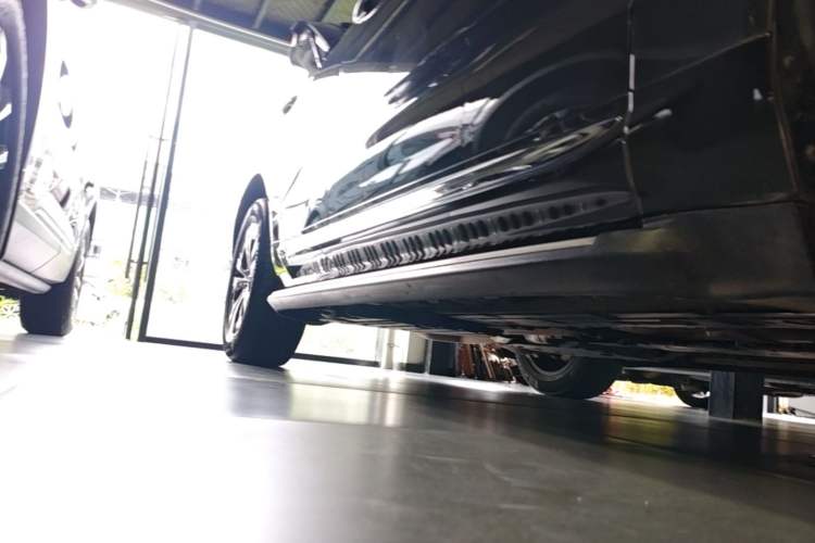 Used Volvo XC60 2022 B5 4x4 Zhiyi Luxury Edition Right Side Sill