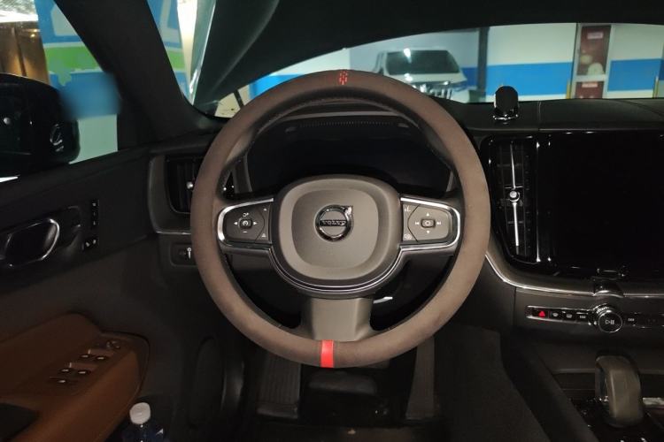 Used Volvo XC60 2022 B5 4x4 Zhiyi Luxury Edition Steering Wheel