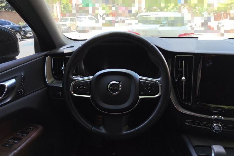 Used Volvo XC60 2022 B5 4x4 Zhiyi Luxury Edition Steering Wheel