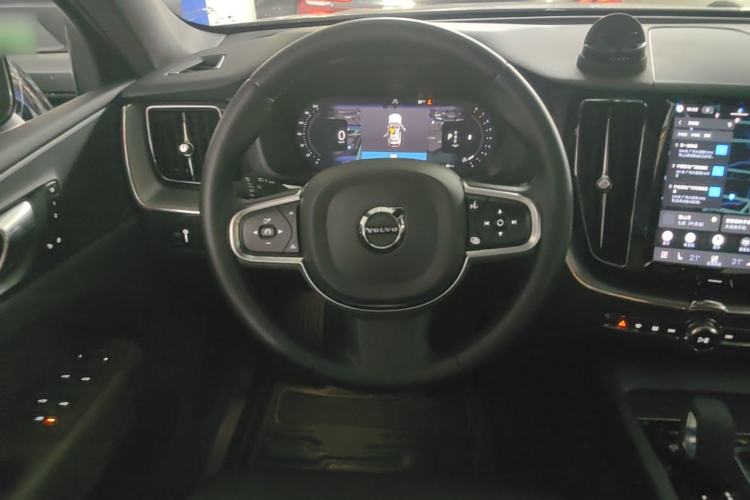 Used Volvo XC60 2022 B5 4x4 Zhiyi Luxury Edition Steering Wheel