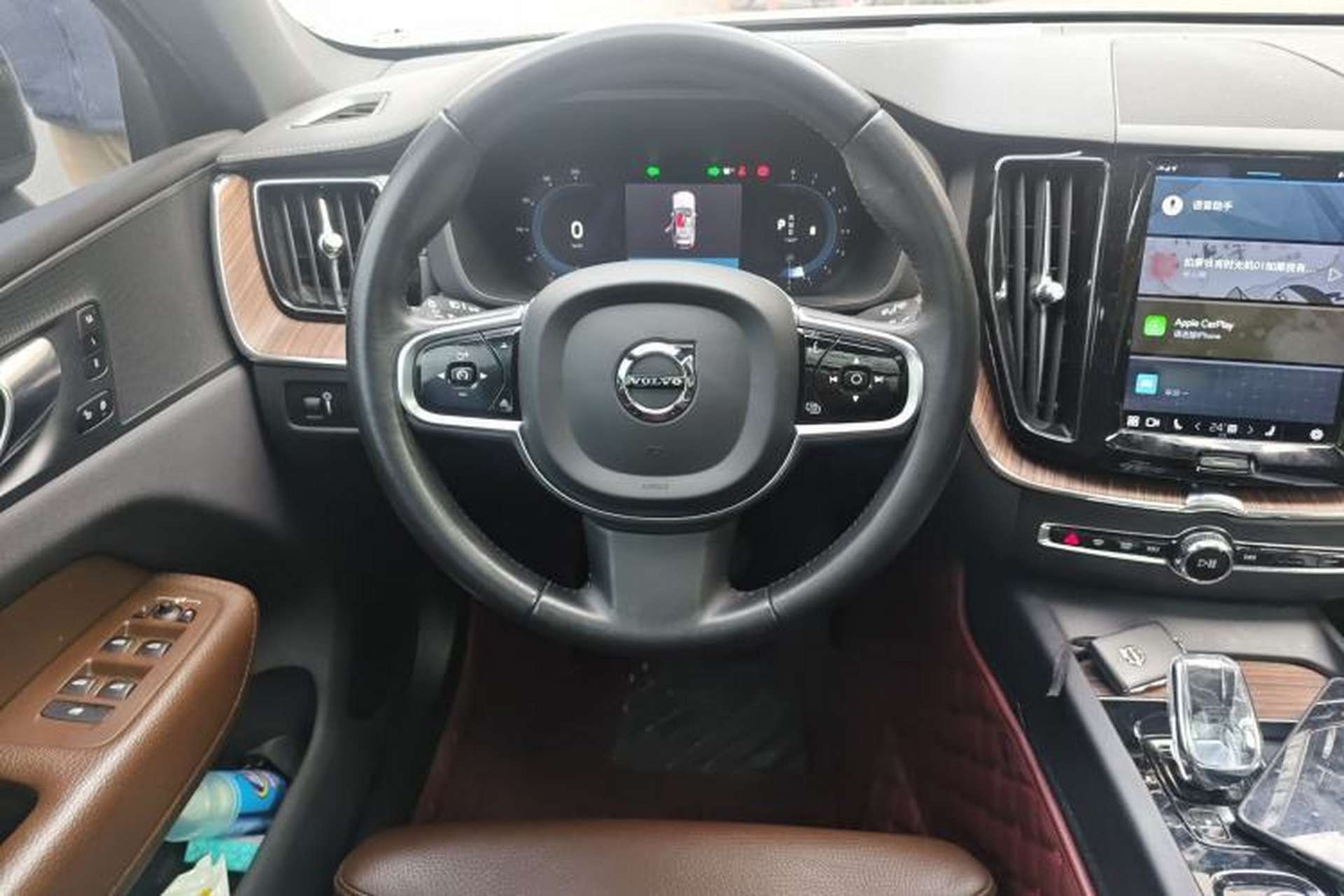Used Volvo XC60 2022 B5 4x4 Smart Luxury Edition Steering Wheel