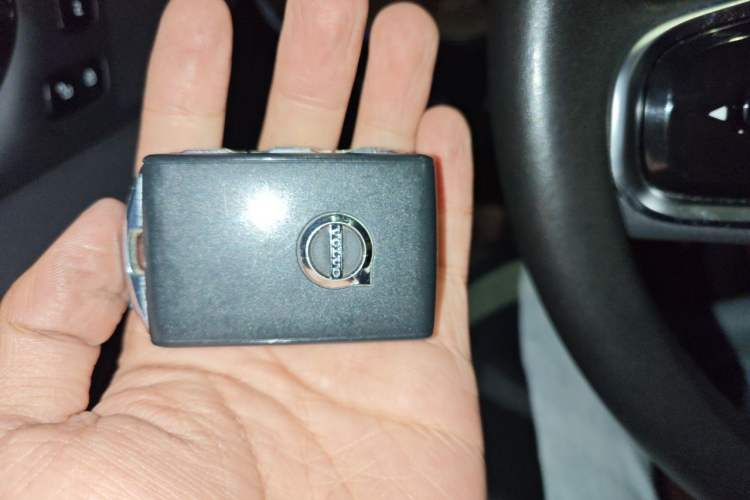 Used Volvo XC60 2022 B5 4x4 Smart Luxury Edition Vehicle Key