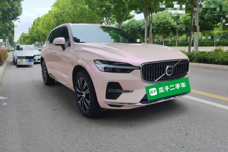 Used Volvo XC60 2022 B5 4x4 Smart Luxury Edition Front Right 45 Deg