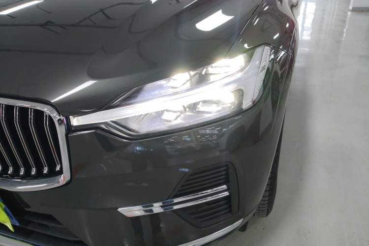 Used Volvo XC60 2022 B5 4x4 Smart Luxury Edition Left Front Headlight