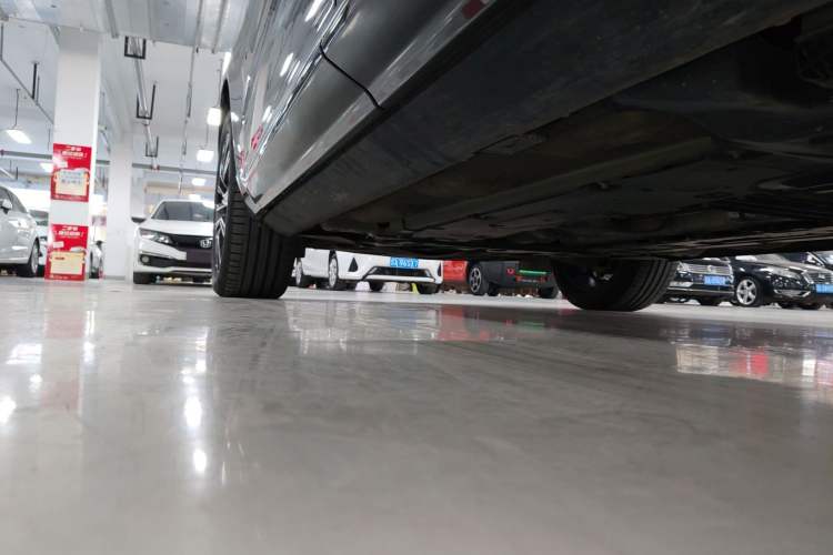 Used Volvo XC60 2022 B5 4x4 Smart Luxury Edition Left Side Sill