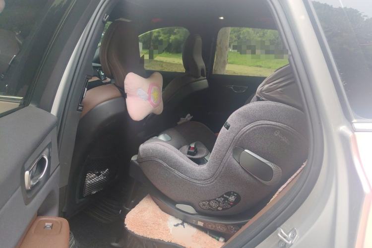 Used Volvo XC60 2022 B5 4x4 Smart Luxury Edition Left Rear Seat