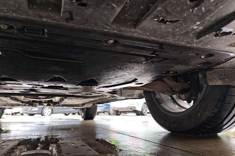 Used Volvo XC60 2022 B5 4x4 Smart Luxury Edition Chassis Front Left