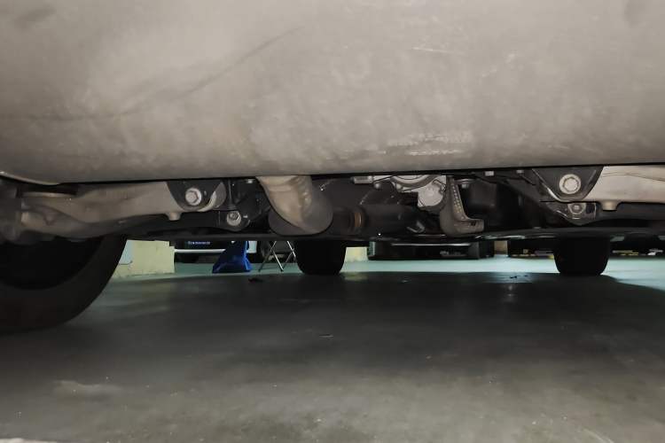 Used Volvo XC60 2022 B5 4x4 Smart Luxury Edition Chassis Rear