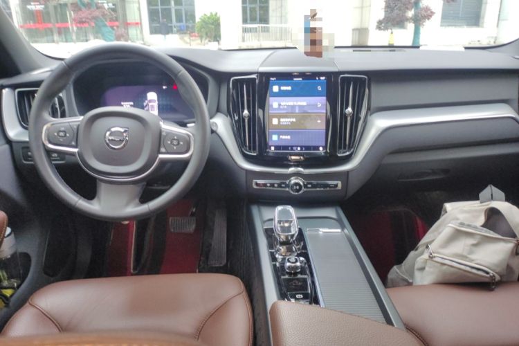 Used Volvo XC60 2022 B5 4x4 Zhiyi Luxury Edition Center Console