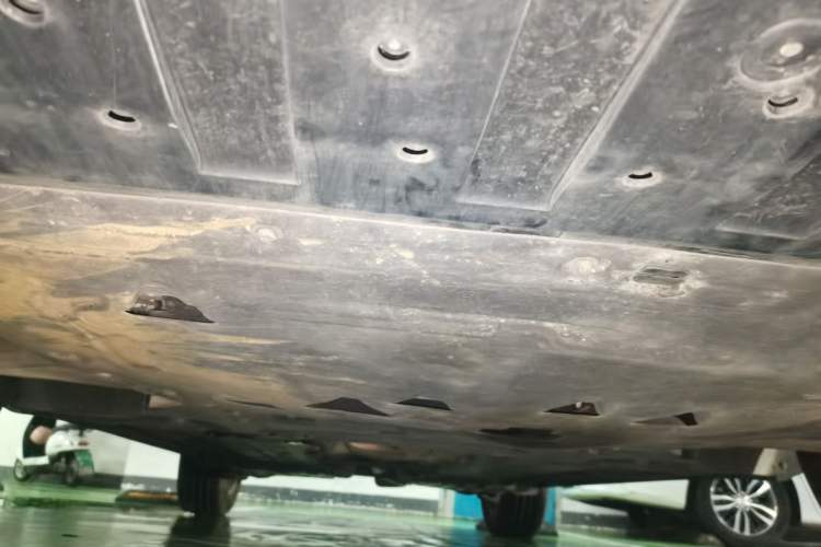 Used Volvo XC60 2022 B5 4x4 Zhiyi Luxury Edition Chassis Front