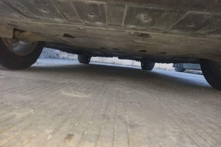 Used Volvo XC60 2022 B5 4x4 Zhiyi Luxury Edition Chassis Front