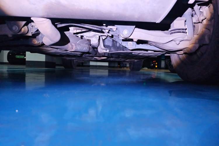 Used Volvo XC60 2022 B5 4x4 Zhiyi Luxury Edition Chassis Rear
