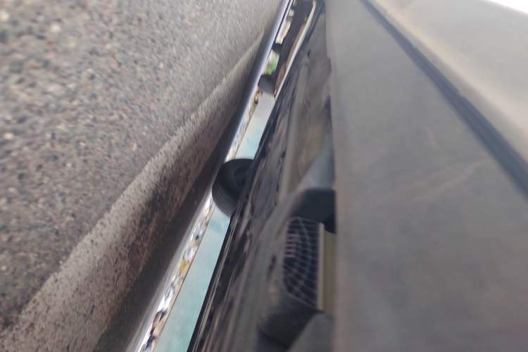 Used Volvo XC60 2022 B5 4x4 Zhiyi Luxury Edition Chassis Rear Left