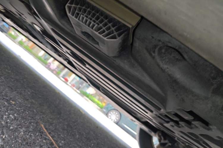 Used Volvo XC60 2022 B5 4x4 Zhiyi Luxury Edition Chassis Rear Left