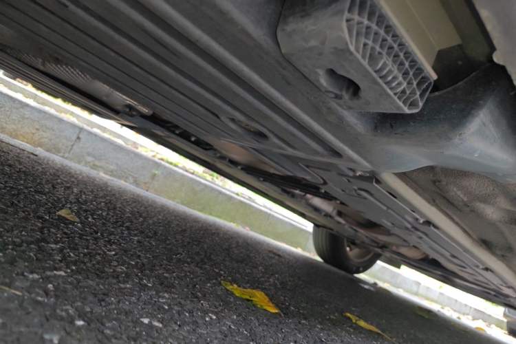 Used Volvo XC60 2022 B5 4x4 Zhiyi Luxury Edition Chassis Rear Right