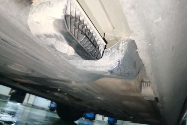 Used Volvo XC60 2022 B5 4x4 Zhiyi Luxury Edition Chassis Rear Right