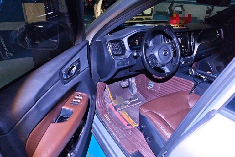 Used Volvo XC60 2022 B5 4x4 Zhiyi Luxury Edition Driver Seat