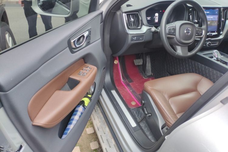 Used Volvo XC60 2022 B5 4x4 Zhiyi Luxury Edition Driver Seat