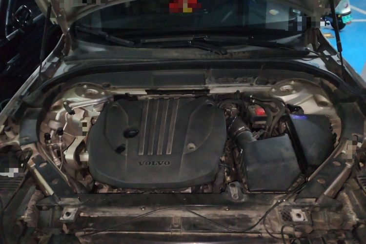 Used Volvo XC60 2022 B5 4x4 Zhiyi Luxury Edition Engine Bay
