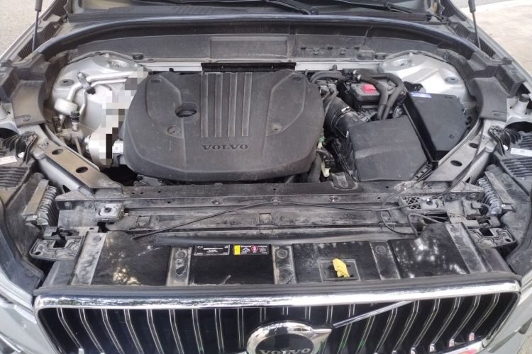 Used Volvo XC60 2022 B5 4x4 Smart Luxury Edition Engine Bay