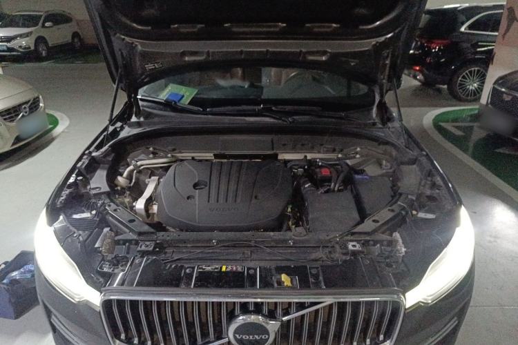 Used Volvo XC60 2022 B5 4x4 Smart Luxury Edition Engine Bay