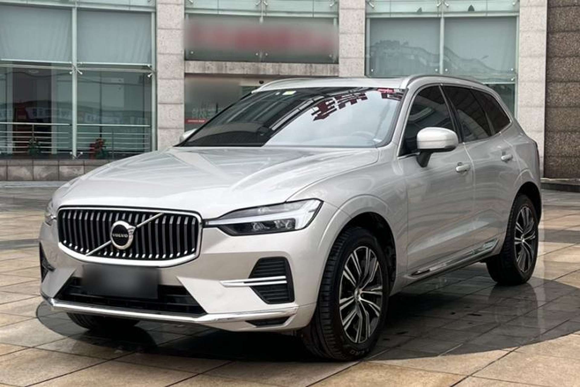 Used Volvo XC60 2022 B5 4x4 Smart Luxury Edition Exterior 5