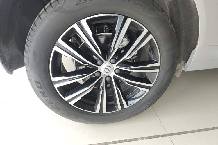 Used Volvo XC60 2022 B5 4x4 Zhiya Luxury Edition Exterior 5
