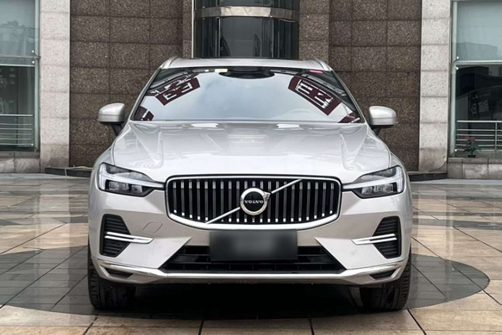 Used Volvo XC60 2022 B5 4x4 Smart Luxury Edition Exterior 6