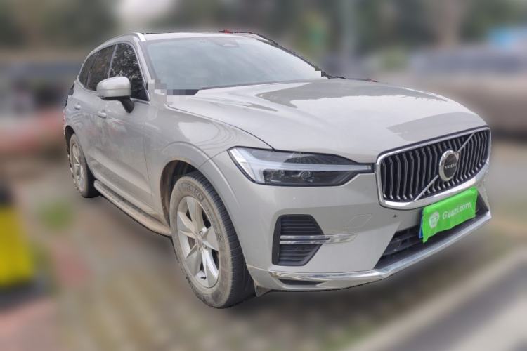 Used Volvo XC60 2022 B5 4x4 Zhiyi Luxury Edition Front Right 45 Deg