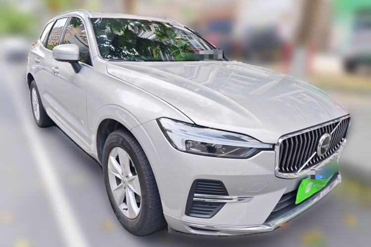 Used Volvo XC60 2022 B5 4x4 Zhiyi Luxury Edition Front Right 45 Deg
