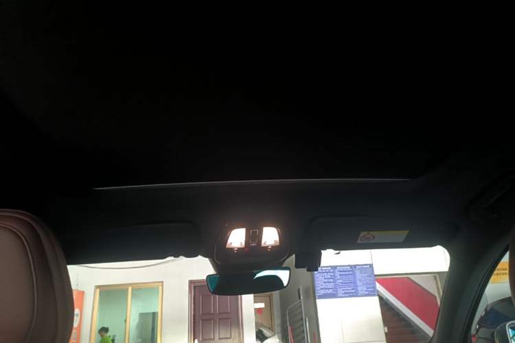 Used Volvo XC60 2022 B5 4x4 Smart Luxury Edition Headliner