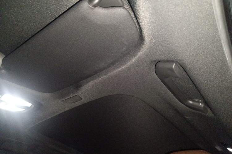 Used Volvo XC60 2022 B5 4x4 Smart Luxury Edition Headliner