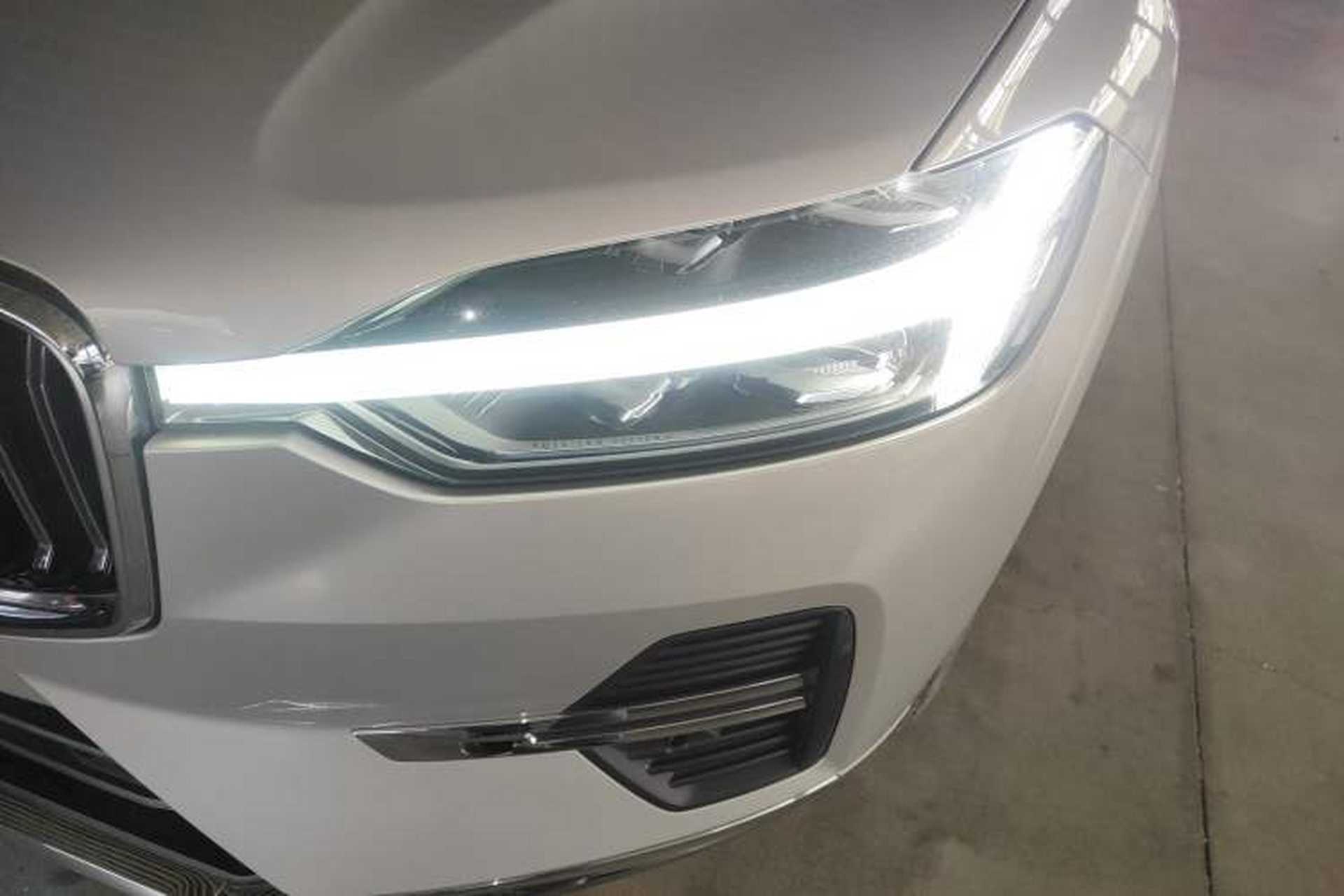 Used Volvo XC60 2022 B5 4x4 Smart Luxury Edition Left Front Headlight