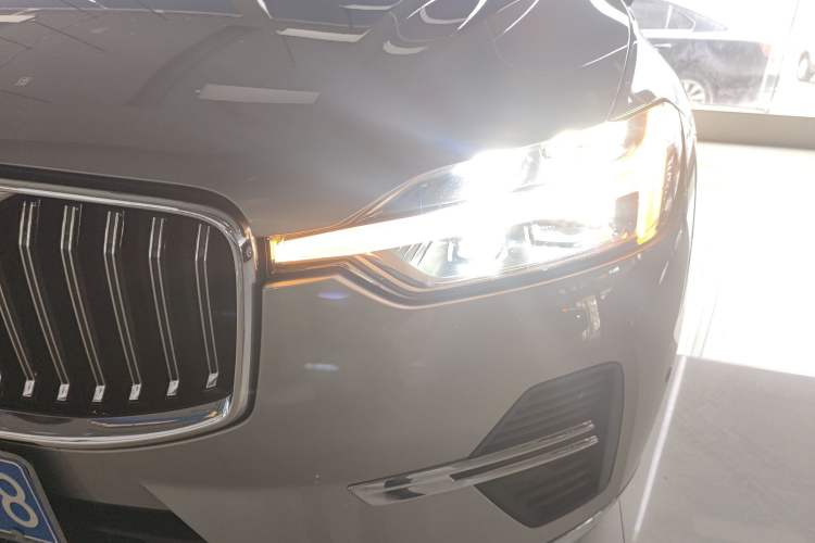 Used Volvo XC60 2022 B5 4x4 Zhiya Luxury Edition Left Front Headlight
