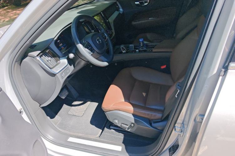 Used Volvo XC60 2022 B5 4x4 Zhiyi Luxury Edition Left Front Seat