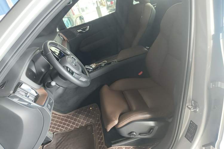 Used Volvo XC60 2022 B5 4x4 Zhiya Luxury Edition Left Front Seat