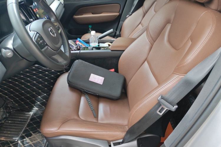 Used Volvo XC60 2022 B5 4x4 Zhiyi Luxury Edition Left Front Seat