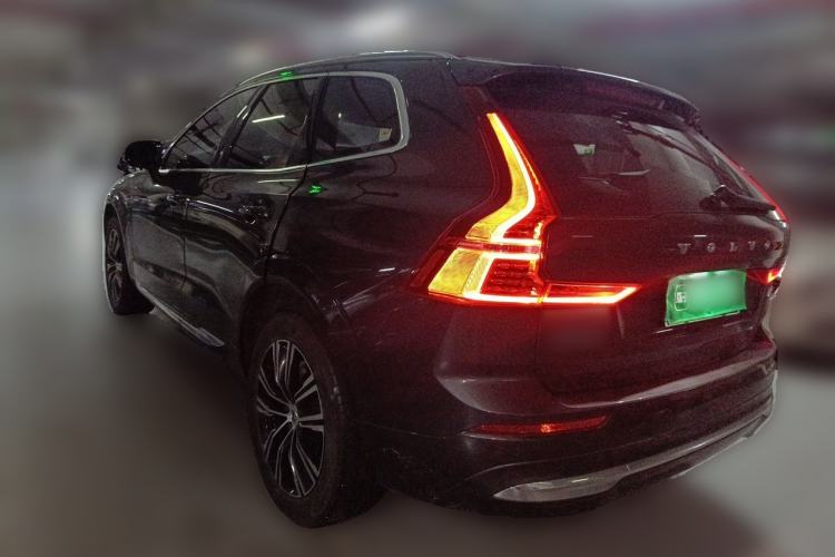 Used Volvo XC60 2022 B5 4x4 Smart Luxury Edition Rear Left 45 Deg