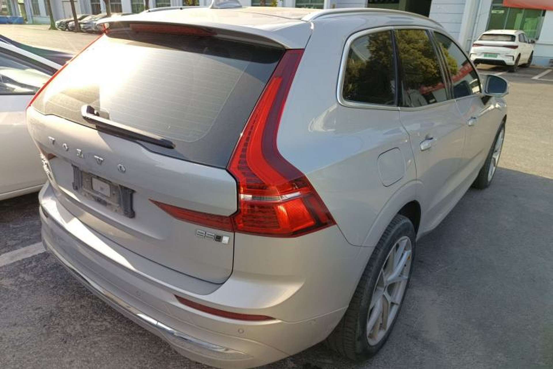 Used Volvo XC60 2022 B5 4x4 Zhiya Luxury Edition Rear Right 45 Deg
