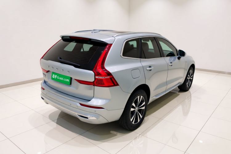 Used Volvo XC60 2022 B5 4x4 Zhiyi Luxury Edition Rear Right 45 Deg