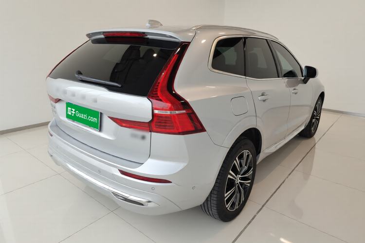 Used Volvo XC60 2022 B5 4x4 Zhiya Luxury Edition Rear Right 45 Deg