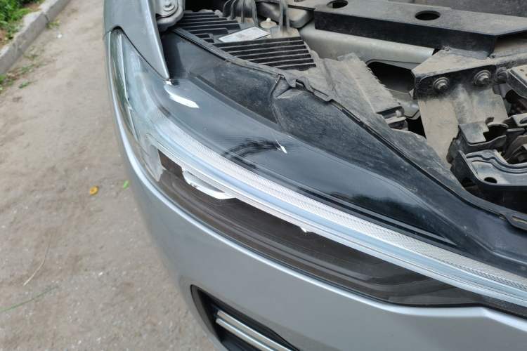 Used Volvo XC60 2022 B5 4x4 Smart Luxury Edition Right Front Headlight