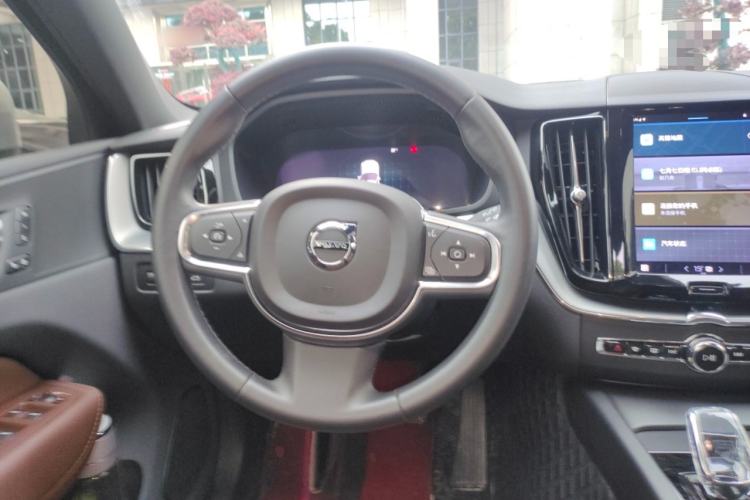 Used Volvo XC60 2022 B5 4x4 Zhiyi Luxury Edition Steering Wheel